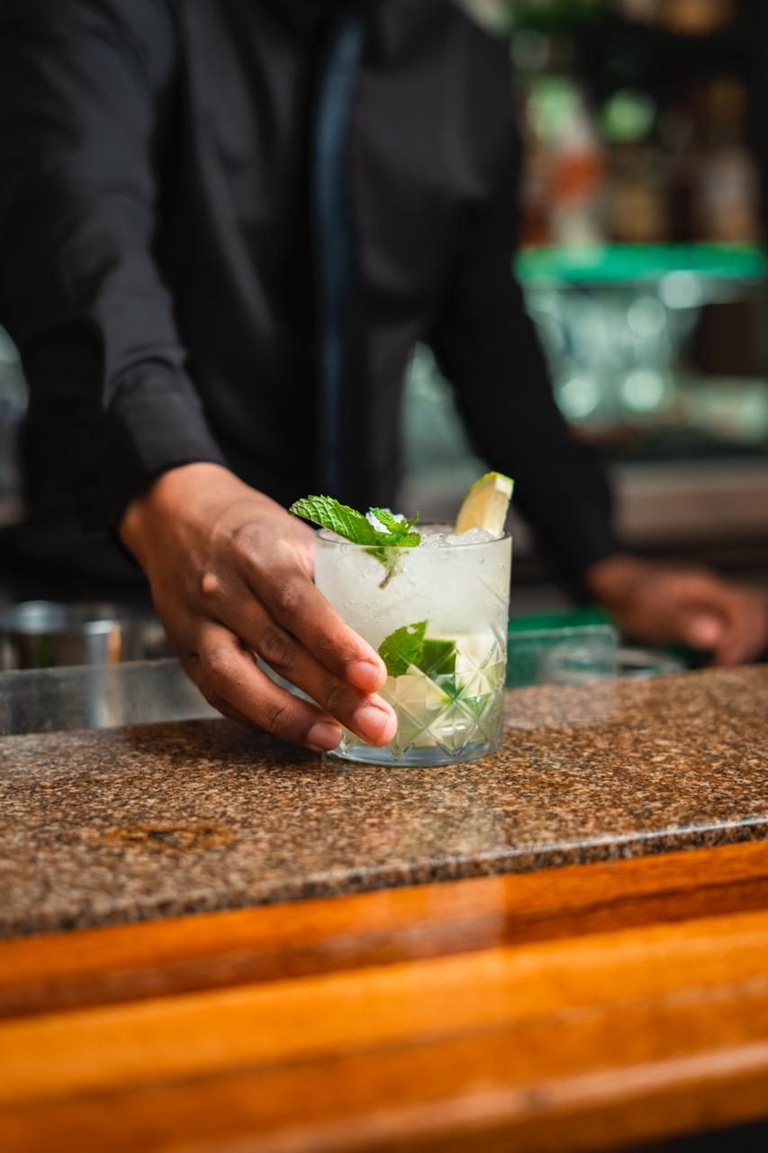 Denga cocktail with mint